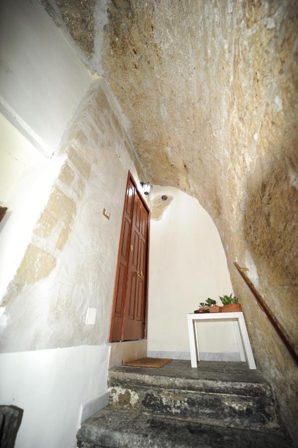 B&B Punto Stella Napels Buitenkant foto