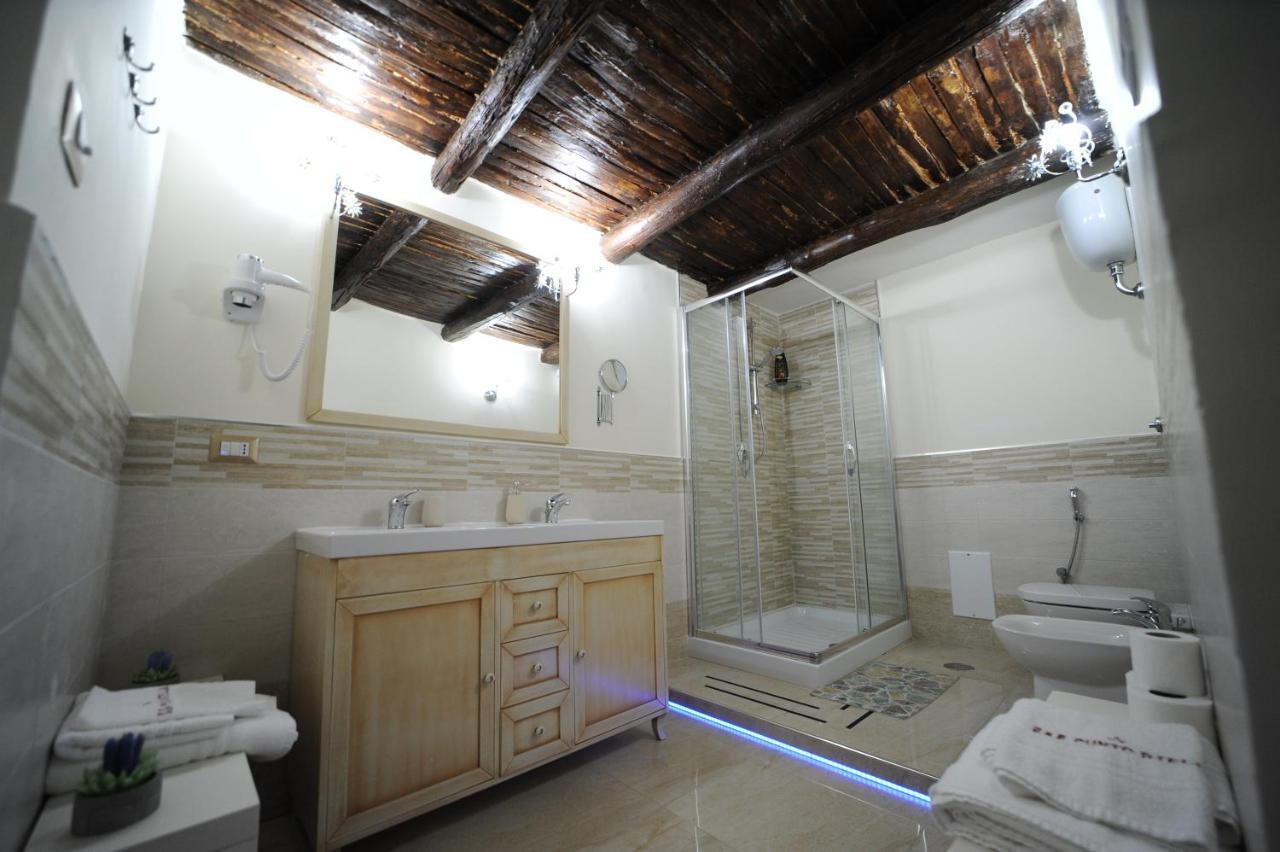 B&B Punto Stella Napels Buitenkant foto